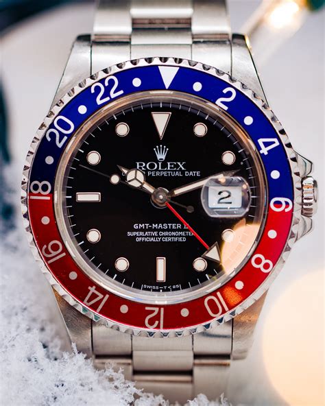 rolex gmt 2 pepsi cola|rolex gmt pepsi holes.